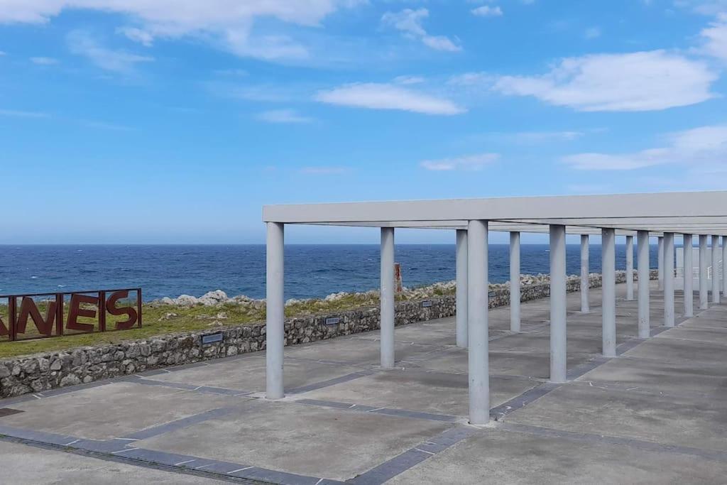 A Pocos Pasos Del Faro De Apartament Llanes